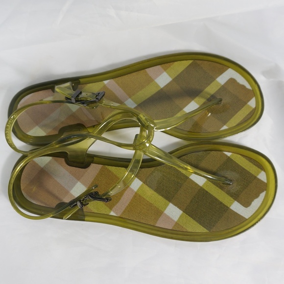 burberry jelly thong sandals